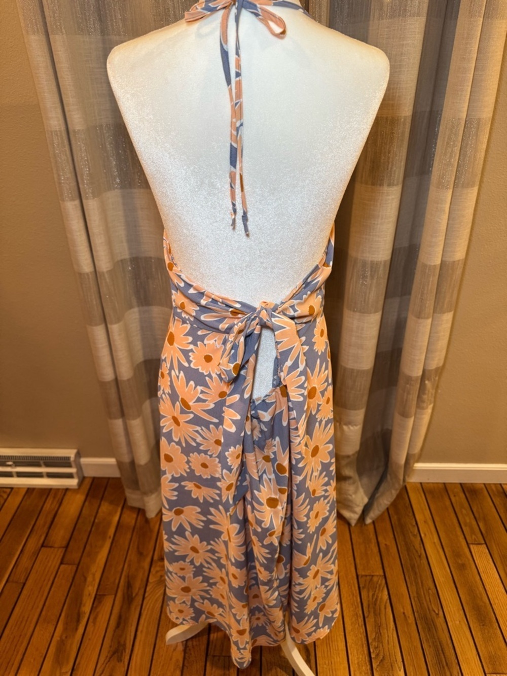 Lily Rose Gray and Peach Floral Top - Picture 4 of 6